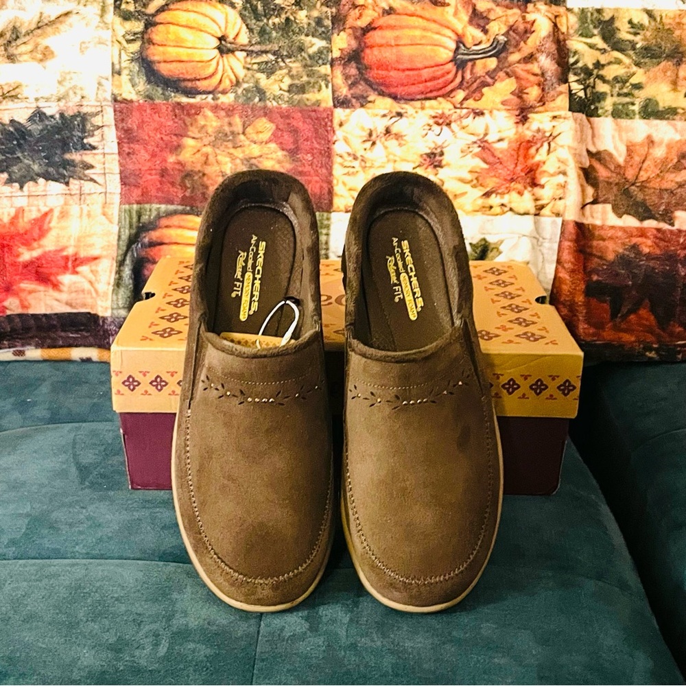 Skechers Brown Suede Easy Going sz 11M - Picture 4 of 16
